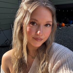 Meet your Posher, Shae